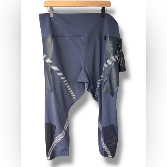 NWT Athleta x Felix Allyson Size 3X Legend Striped 7/8 Legging Violet & Grey - Picture 3 of 11